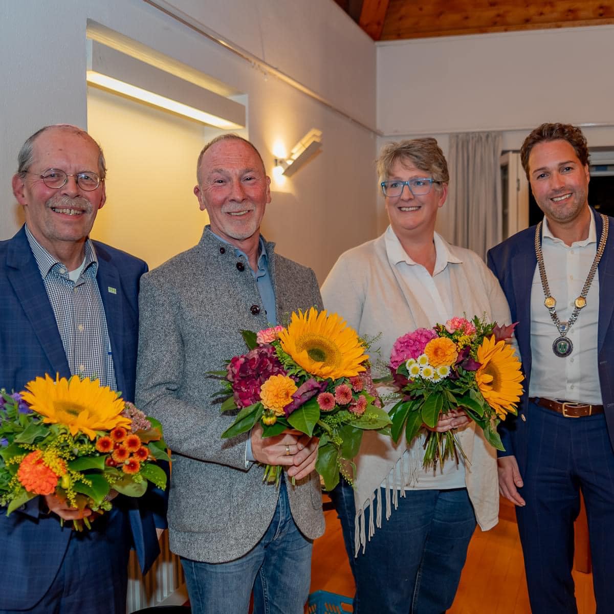 Karl-Heinz Bitzer, Andreas Schwarcz, Sarah Schottländer und Bürgermeister Dr. Bukowski im Gemeinderat.